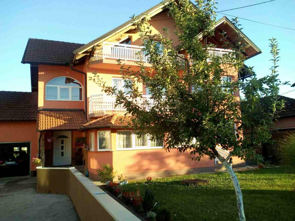 Apartments Alibasic Dubrave Gornje 外观 照片